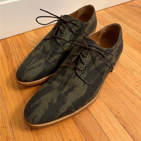Men\'s Taft Kennedy Camo Dress Shoes